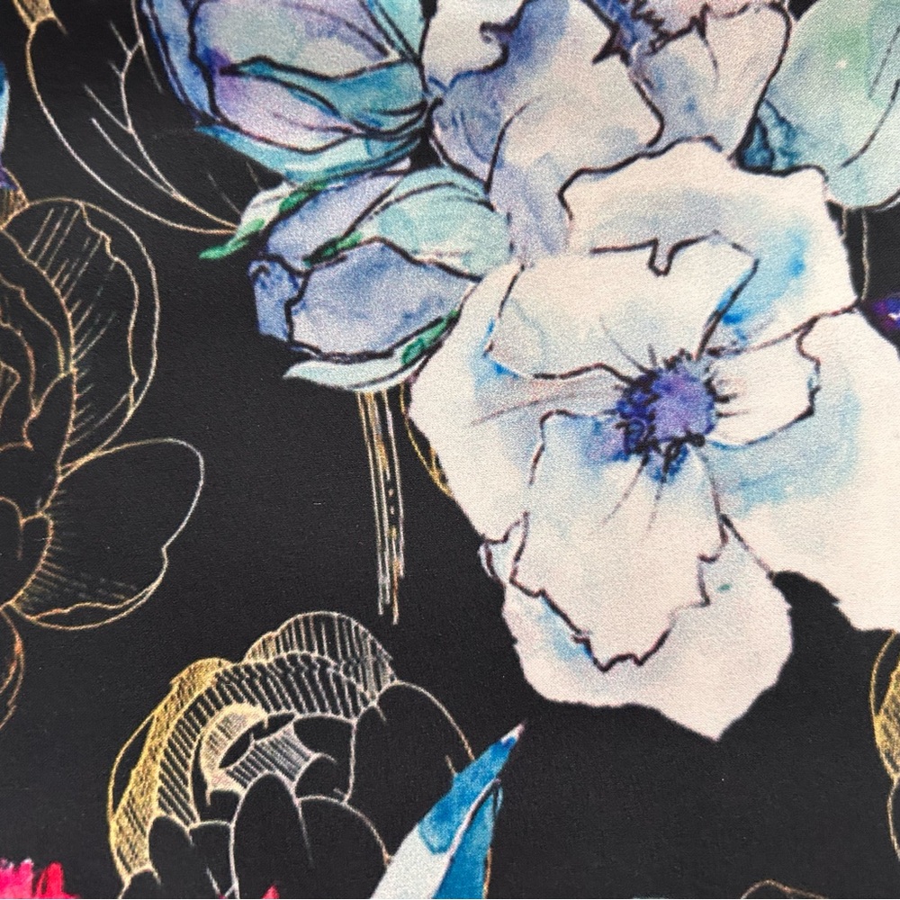 Floral Women's Hobo Bag in Black - Picture 8 of 13